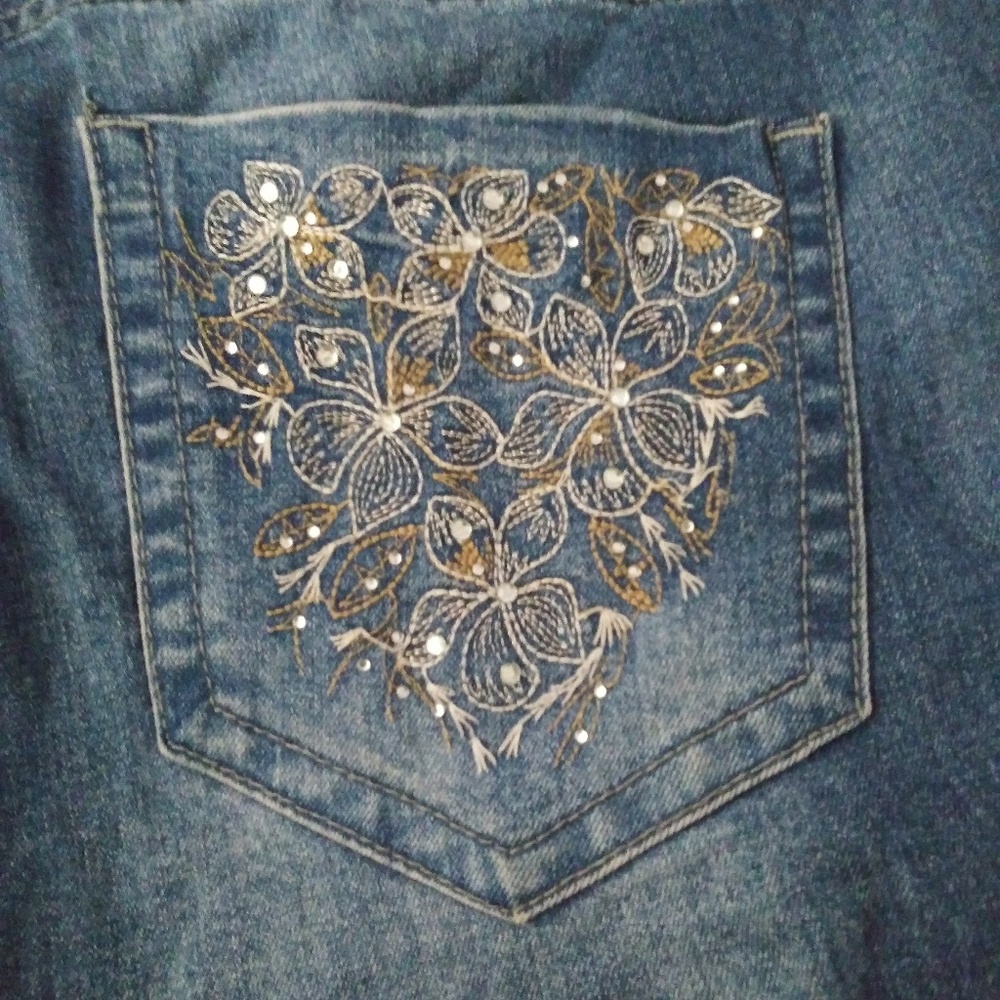 Blue jeans - Picture 3 of 8